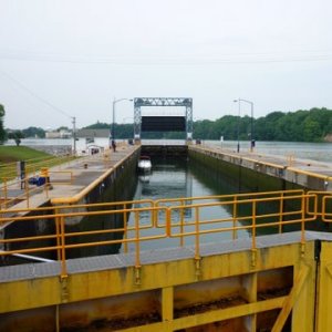 P1000460 oh yeah this thing has a leak going down