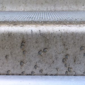 Shows the pits in the gelcoat.