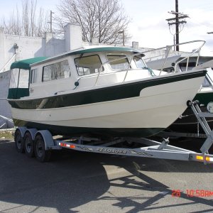 28 Mar 2007 Bellingham
No name. No numbers. New 25 CD 2007 located at West Coast Marine Services. Owner is Lee Kincaid.