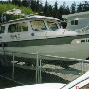 13 May 2006 
 Cornet Bay, WA
KNOTTY C at EQ Marine