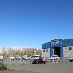 Boat is all cleaned up and ready to be put away. First trip from Twin Bridges was everything I hoped and more, what a great facility!