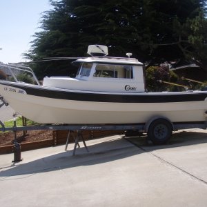 1985 22 foot Classic Angler