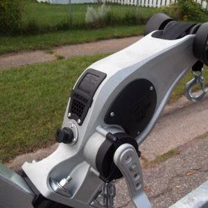 03/09/2011...new Fulton winch. there are no instructions how to use this model.. this is the 3200 # model