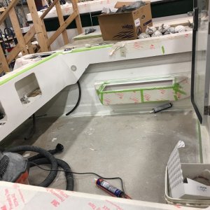 Inside the Venture 23 getting rigged