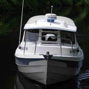 Is OSPREY going to run me down on the dock? No way, this skipper is too go.