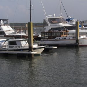 Simplicity at Beaufort City dock