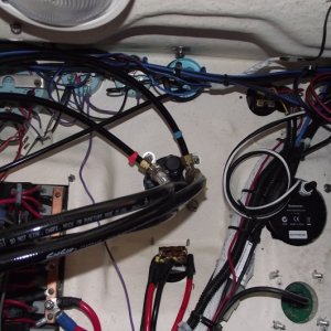 Back of helm pump, with new T\'s for autopilot hydraulic pump