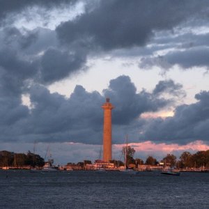Perry's Monument, before the storm.  Winds to 55 mph to follow shortly.