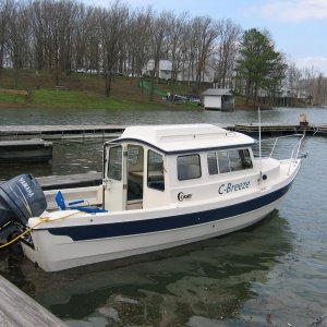 Overnight slip at Green Turtle Bay dry stack area