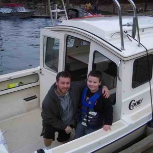 20070210 - 01 Taking a friend & son boating on Willamett River