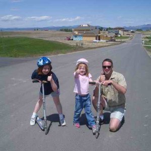 20070528 - 07 Visiting Family in Montana - Hanging w Nieces