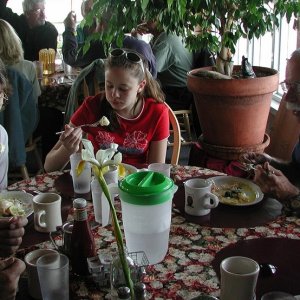 (Pat Anderson) Carol, Jessica and Dave (Sea Shift) at Love Dog Cafe breakfast