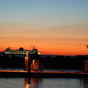 Edmonds-Clinton-Ferry-at-Sunset