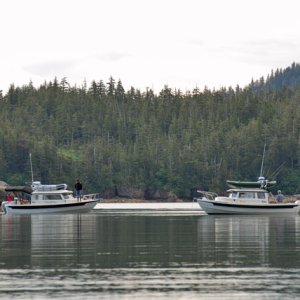 ShiRoz and Bidarka bid farewell to each other after the gathering in Day Care Bay.