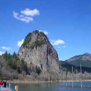 20060319 - 10 Columbia River Rooster Rock to Beacon Rock - Wanna Climb It