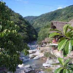 20061023 - 06 1st Mexico Cruise - See the cable in the air