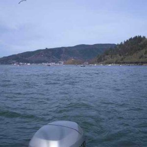 20061117 - 02 Tillamook Bay Fishing - Other boats in bay