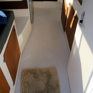 Cabin Dekadence in white