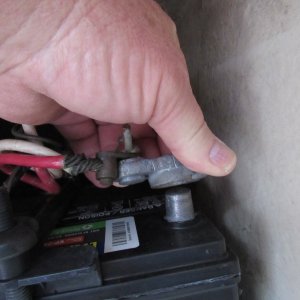 Battery cutoff switch