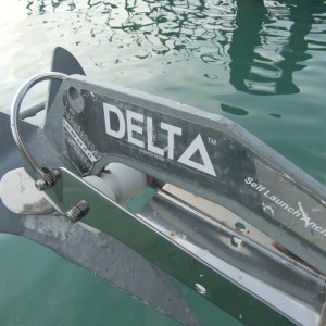 Lewmar Delta 14lb self launching anchor