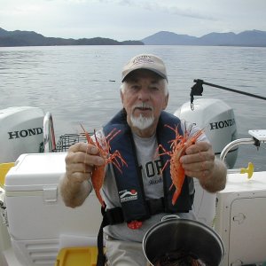 Gary shrimping in Alaska 06