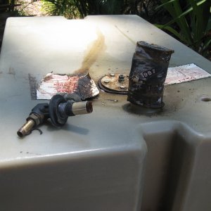 0687 The culprit!  Starboard tank with pick up fitting...tube in 2 pieces inside tank