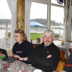 Robbin & Fred 
(ANITA MARIE) 
Shan (DAKOTA)