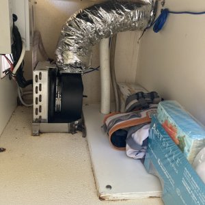 MABRU Systems 4200btu a/c - ducted to bed area