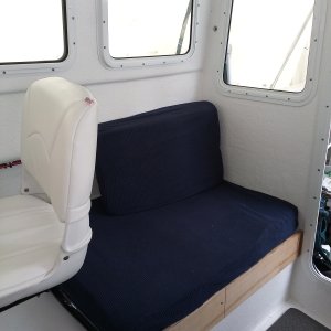 starboard side set up for cruising