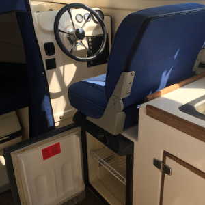 Media 'Captain\'s Chair' in album 'Captain\'s Chair'
