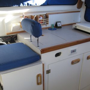 removable backrest, mounted sink under counter, sink plug installed