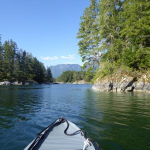 Exploring up to Roffey Island via dinghy