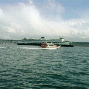 (R/J): On the way to Poulsbo, Anna Leigh passing the ferry.