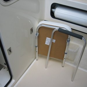 (Work Release) removable seat