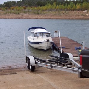 Our first launching at House Creek boat ramp, 10/13/07.
