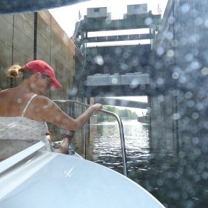 Leaving Lock 17