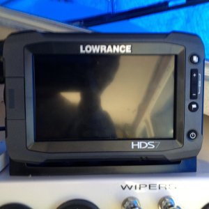 Lowrance hds gen2 7 touch