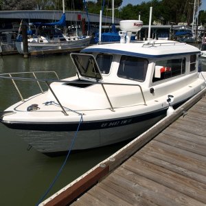 David's newly named Blue Eagle. It's a Cape Cruiser 26 with FLIR!!! Check out the closeup. David demonstrated FLIR to the group. WOW!