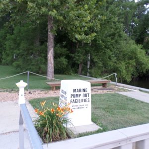 Pump out station and park. Munchkin set up a table and we had chips and snakes before dinner.