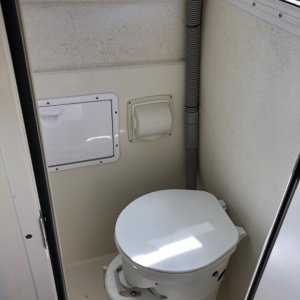 Air Head has upgraded disconnect hose near base and new inline bug vent screens