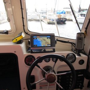 New Garmin Chartplotter and HD radar installed!  Works perfect with the secondary 76cx running G2 charts as well. No more Raymisery
