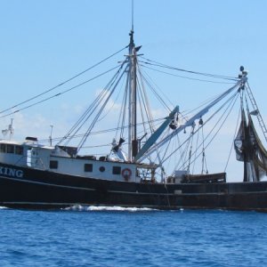 Heading out the main shipping channel through the edge of the reef this boat on the way in