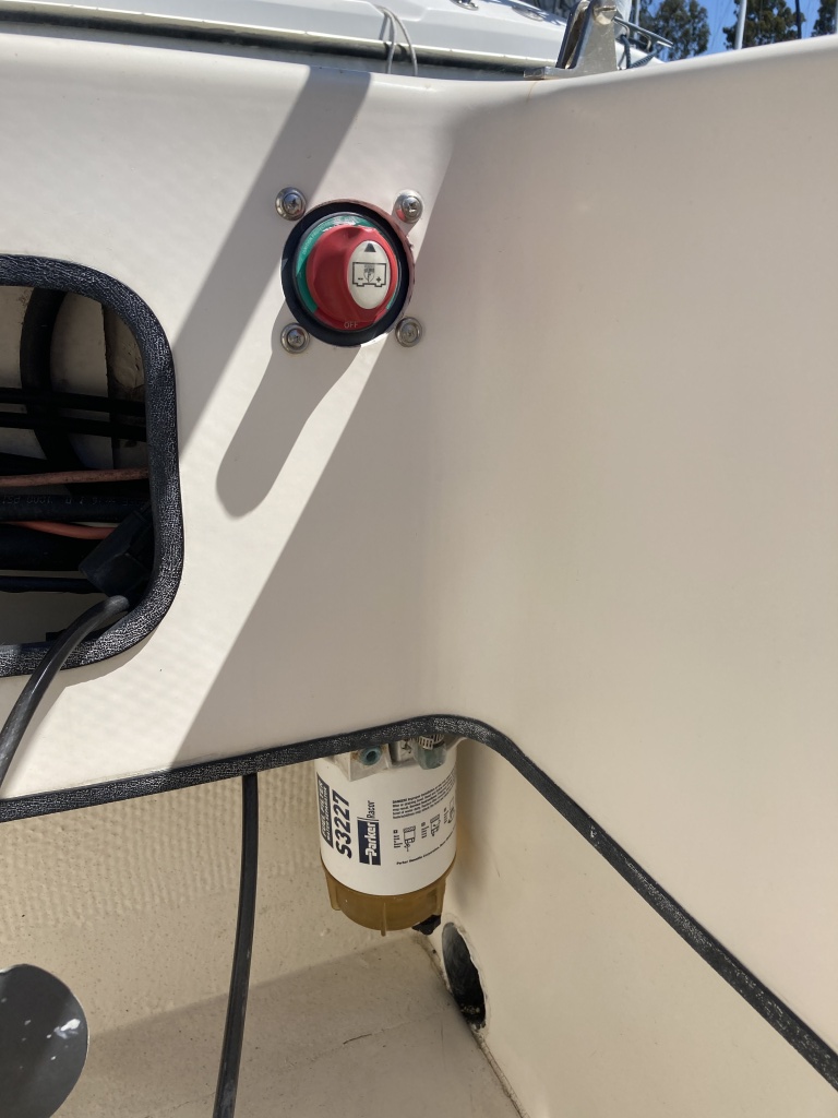 1/2/both/off battery switch
2x27 for each engine - no house batteries.