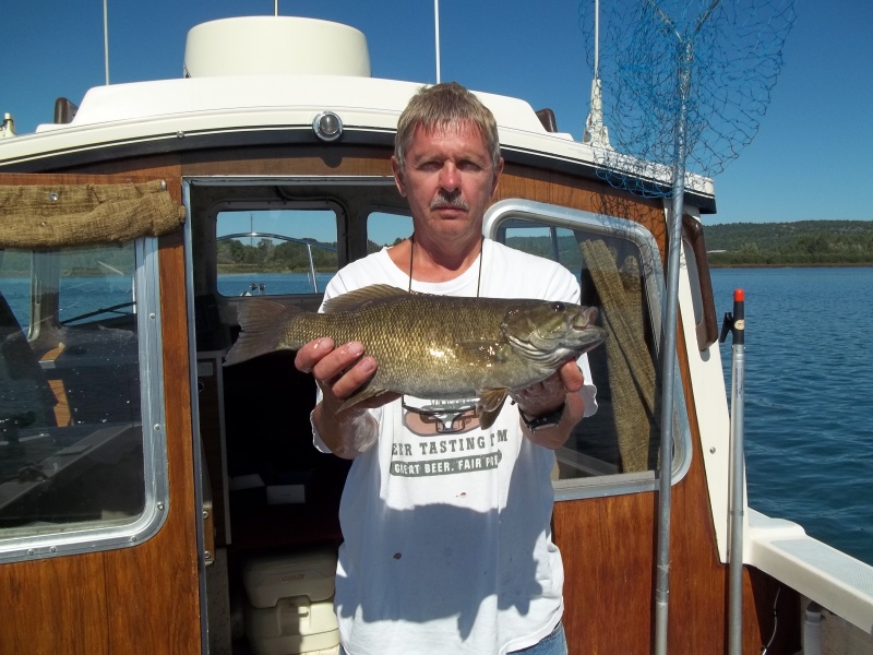 10/09/2011.Beautiful hot'sunny day.. 3# Small Mouth Bass i caught Perch fishing today.