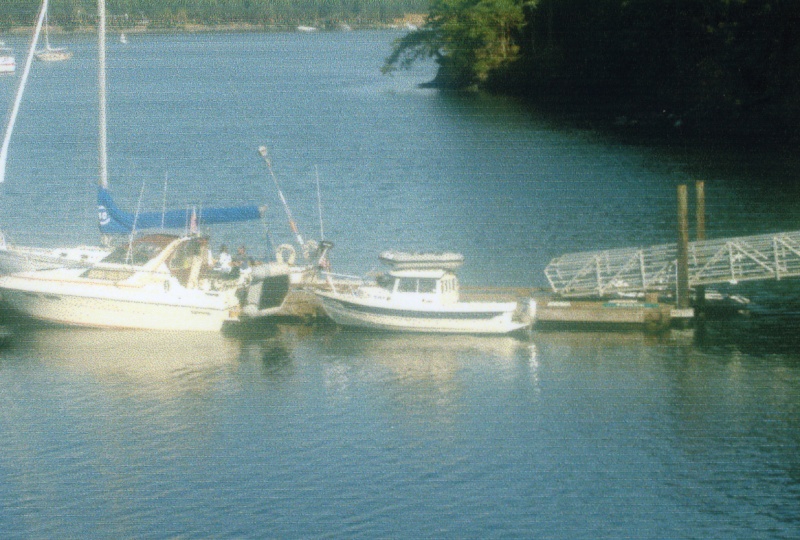 16 Aug 2006: R-MATEY docked at Prevost Harbor.