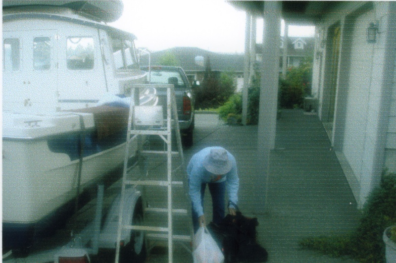 16 Aug 2006: This is where Joe starts muttering about how much 'stuff' is being  put onboard....