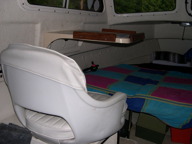 16' "Sea Shift" Interior