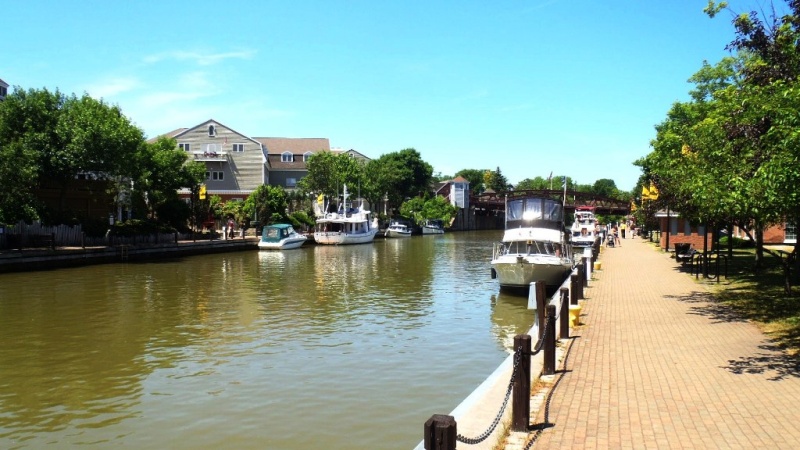 18.) Fairport on a beautiful day