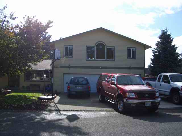 20040920 - 01 Helping Family Remodel...WOW