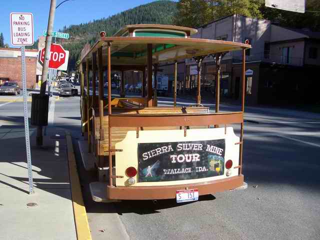 20040926 - 01 Hiawatha Bike Trip Wallace ID